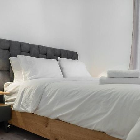 Syntagma Square, 60Sqm Platinum Suite Атина Екстериор снимка
