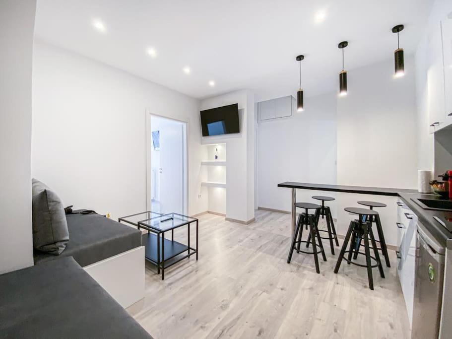 Syntagma Square, 60Sqm Platinum Suite Атина Екстериор снимка