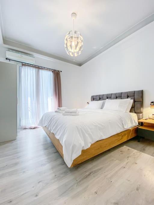 Syntagma Square, 60Sqm Platinum Suite Атина Екстериор снимка