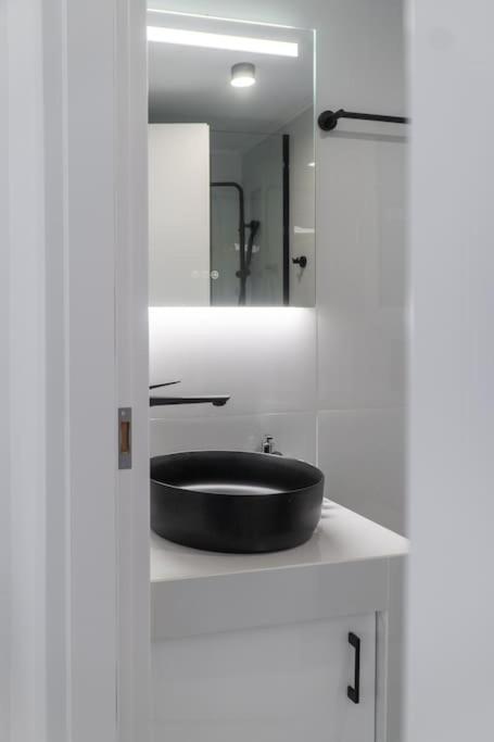 Syntagma Square, 60Sqm Platinum Suite Атина Екстериор снимка